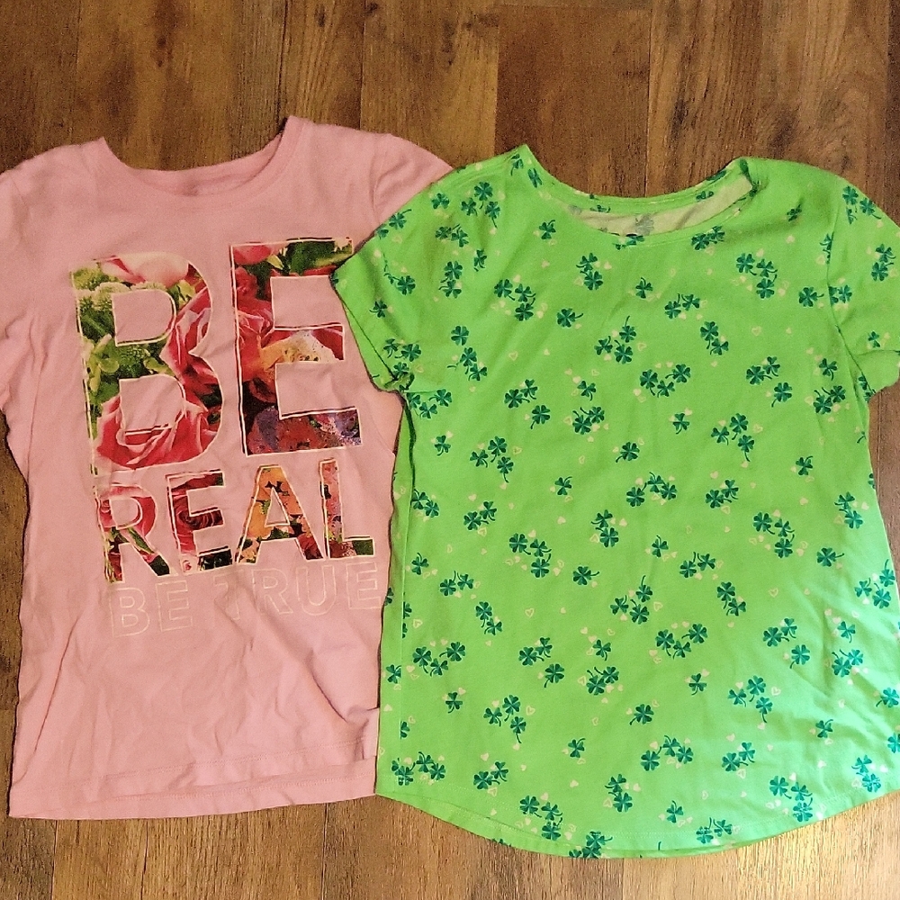 2 Tshirts